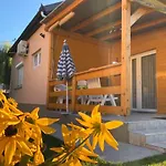 Ket Szobas, Teraszos, Kertes Vendeghaz * Balatonmariafurdo
