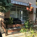 Holiday home Ket Szobas, Teraszos, Kertes Vendeghaz *