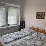 Ket Szobas, Teraszos, Kertes Vendeghaz * Balatonmariafurdo