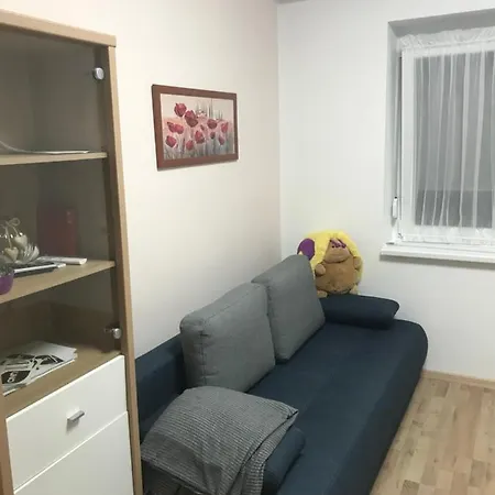 Ket Szobas, Teraszos, Kertes Vendeghaz Tatil Evi *