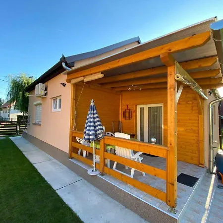 Ket Szobas, Teraszos, Kertes Vendeghaz Tatil Evi