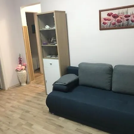 Két Szobás, Teraszos, Kertes Hébergement de vacances