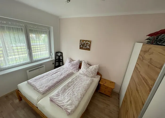 Ket Szobas, Teraszos, Kertes Vendeghaz * Balatonmariafurdo