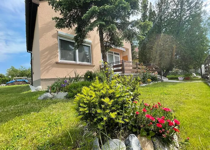 Ket Szobas, Teraszos, Kertes Vendeghaz Holiday home