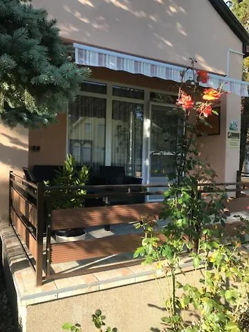 Holiday home Ket Szobas, Teraszos, Kertes Vendeghaz *